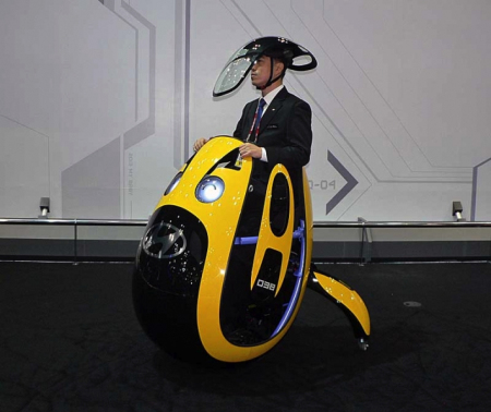 未来交通工具之一奇特外观设计鸡蛋形代步车