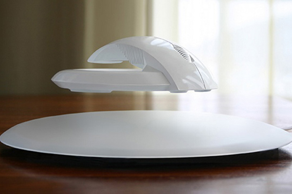 磁悬浮鼠标设计，宛如飞碟一样可以漂浮在空中的鼠标