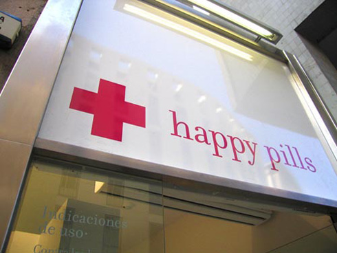 happy pills，带来快乐出售零食的药店设计