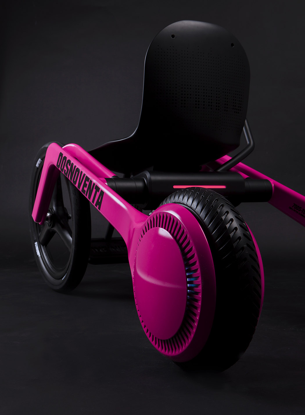一款电动轮椅的设计方案|工业/产品|交通工具|佐藤可士康 - 原创作品 - 站酷 (ZCOOL)