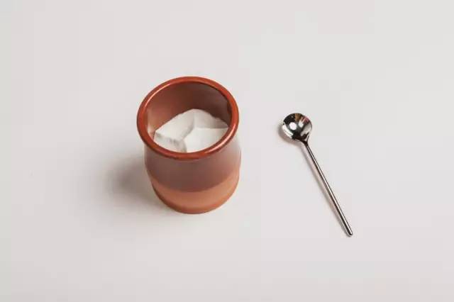 简洁风托盘设计过程分享，灵感来自吃酸奶
